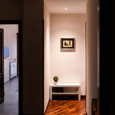 Appartement Mhr Furio Camillo - Metro A In 3 Minuti, Ideale Per Gruppi E Famiglie Rome